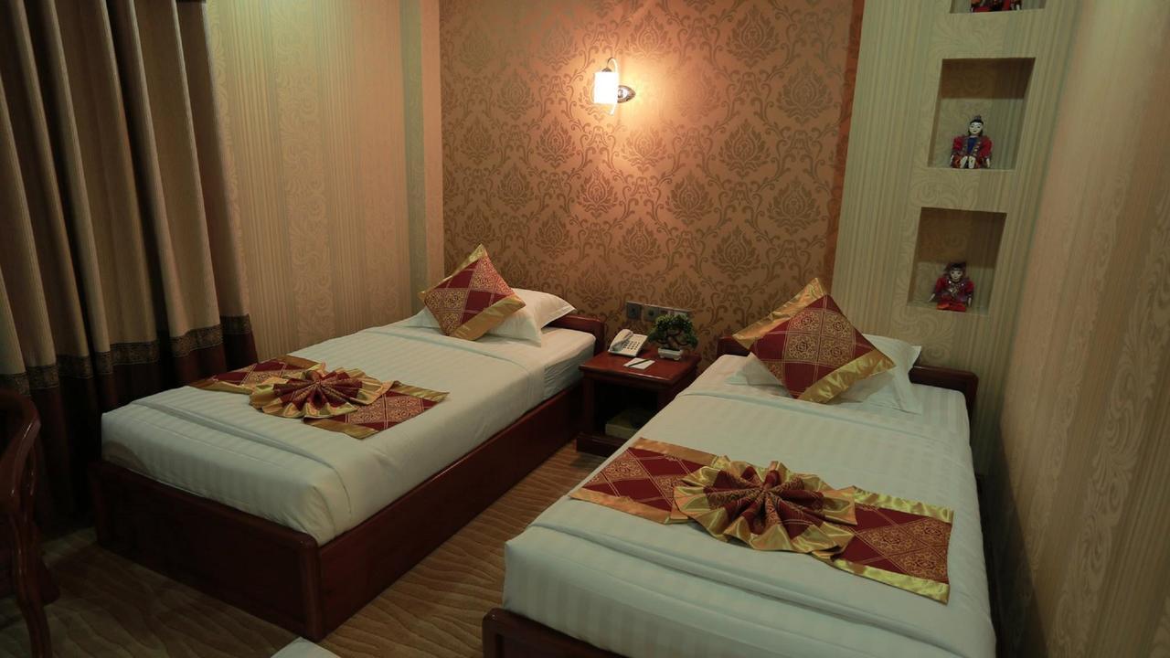Silver City Hotel Mandalay Extérieur photo