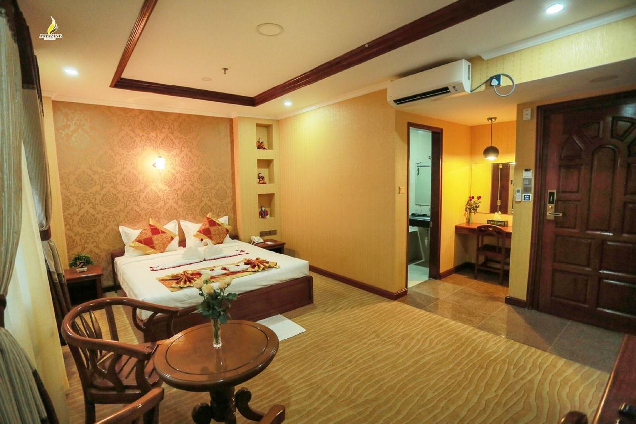 Silver City Hotel Mandalay Extérieur photo