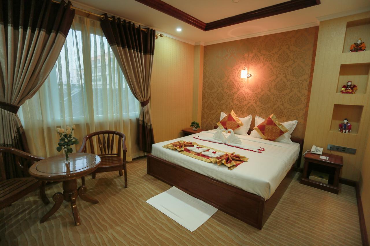 Silver City Hotel Mandalay Extérieur photo