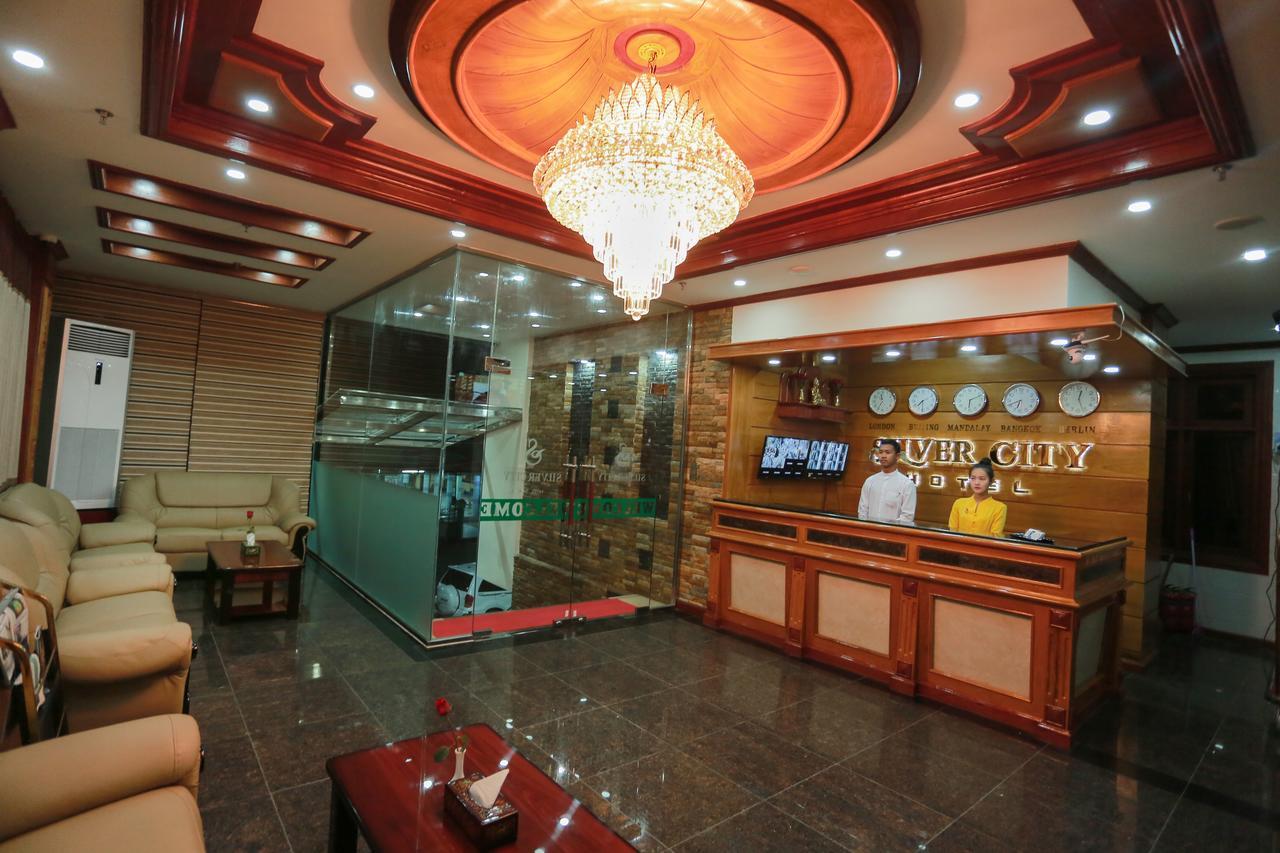 Silver City Hotel Mandalay Extérieur photo