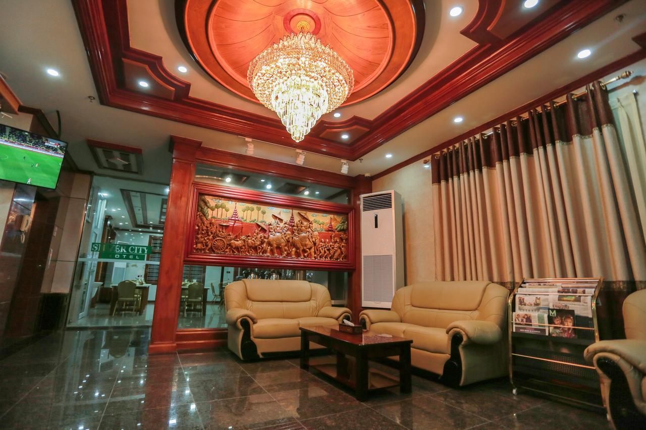 Silver City Hotel Mandalay Extérieur photo