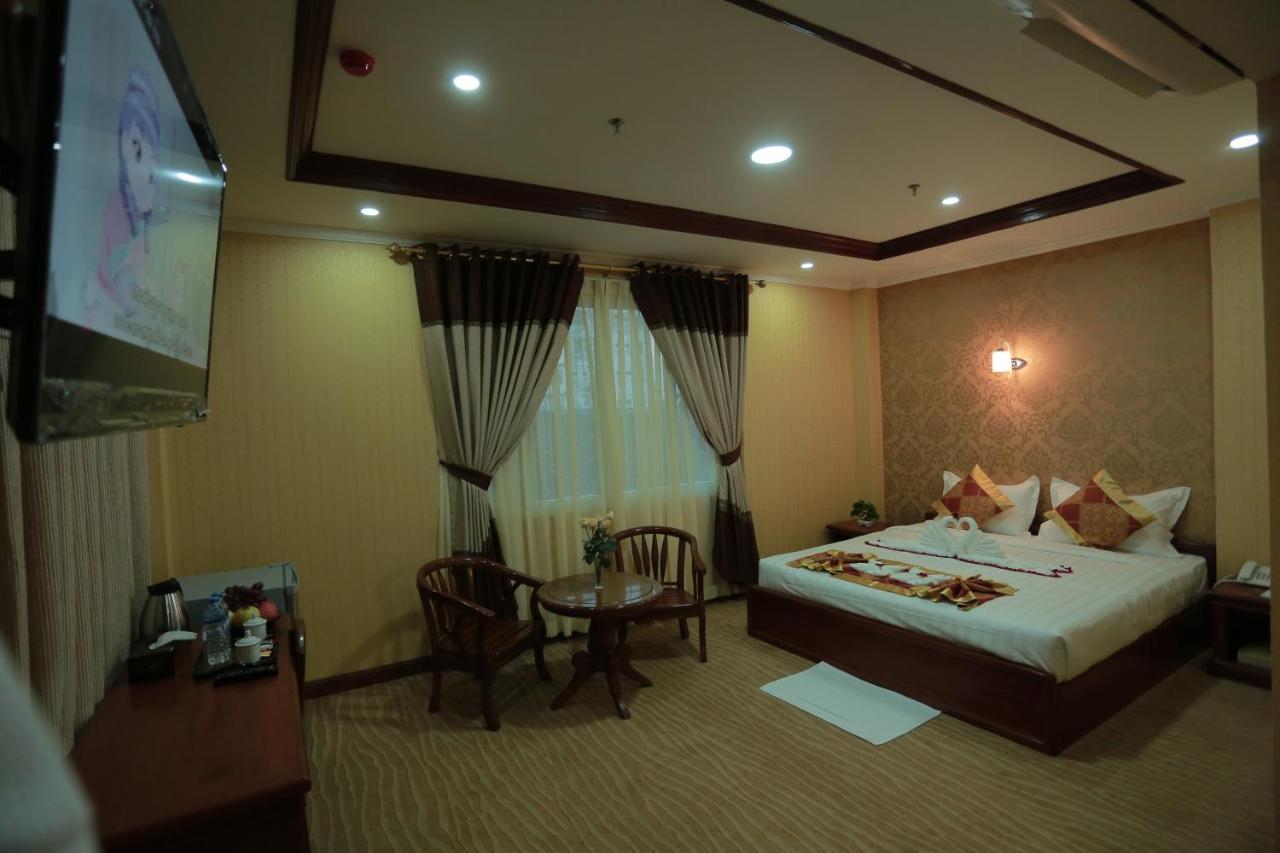 Silver City Hotel Mandalay Extérieur photo
